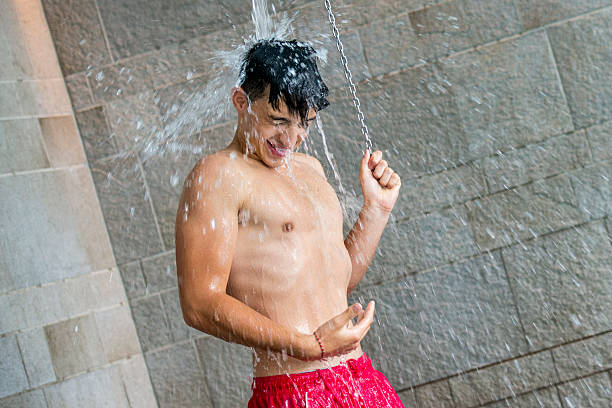 냉수 마찰 차가운 물 목욕 샤워 찬물 목욕 효능 방법 의 효과 운동 후 5분 30초 호르몬