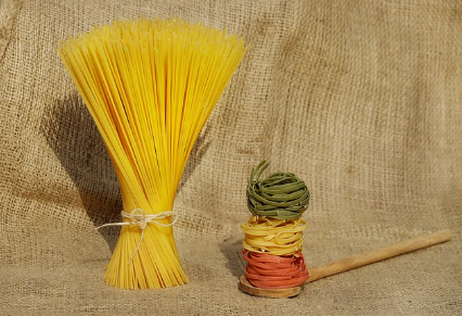 피자와 파스타: 유래와 차이점에 대한 깊이 있는 탐구