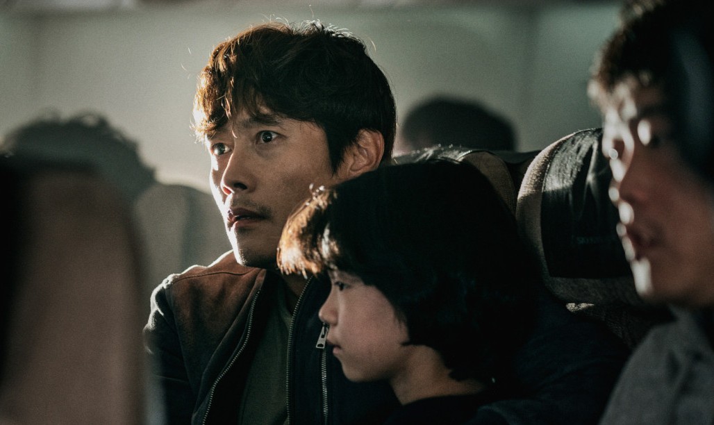 영화 비상선언 영화정보 관련 사진