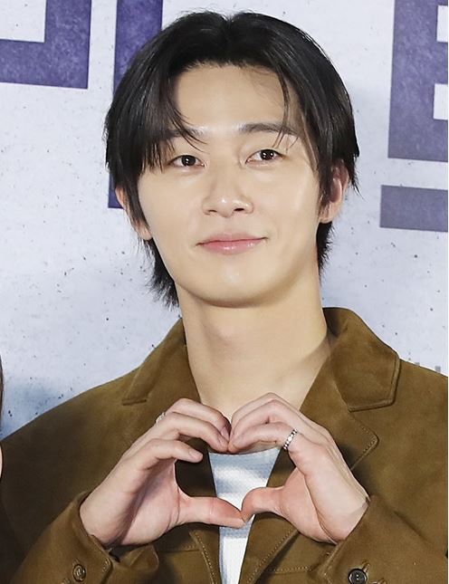 박서준