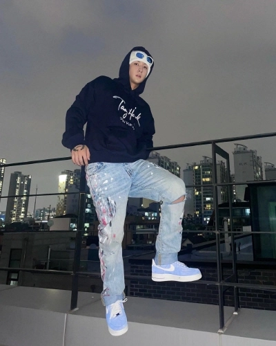 빅스의-라비-셀카-3