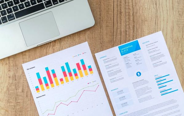 브랜드 인지도를 높이고 일관된 수익을 창출하는 방법