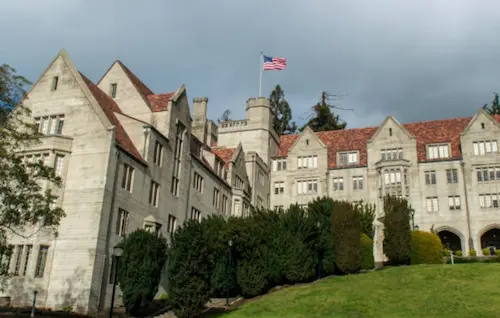 UC 버클리 캠퍼스 Bowles Hall 학생 기숙사