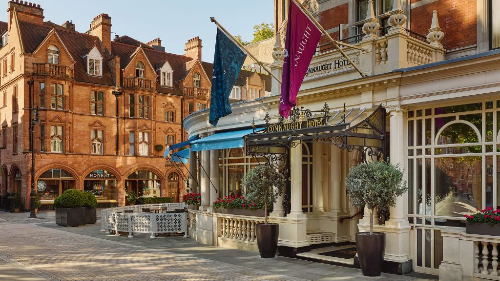 The Connaught, London, England (사진 출처: 
 Visa Signature Luxury Hotel Collection)