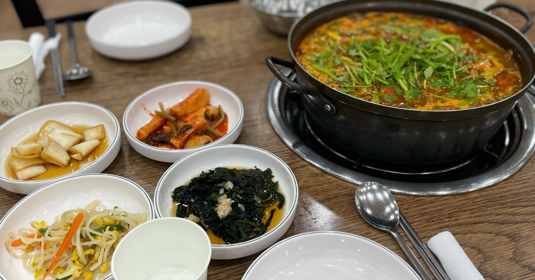 생방송투데이 한우물의 법칙 세종 메기매운탕 맛집 황우제매운탕