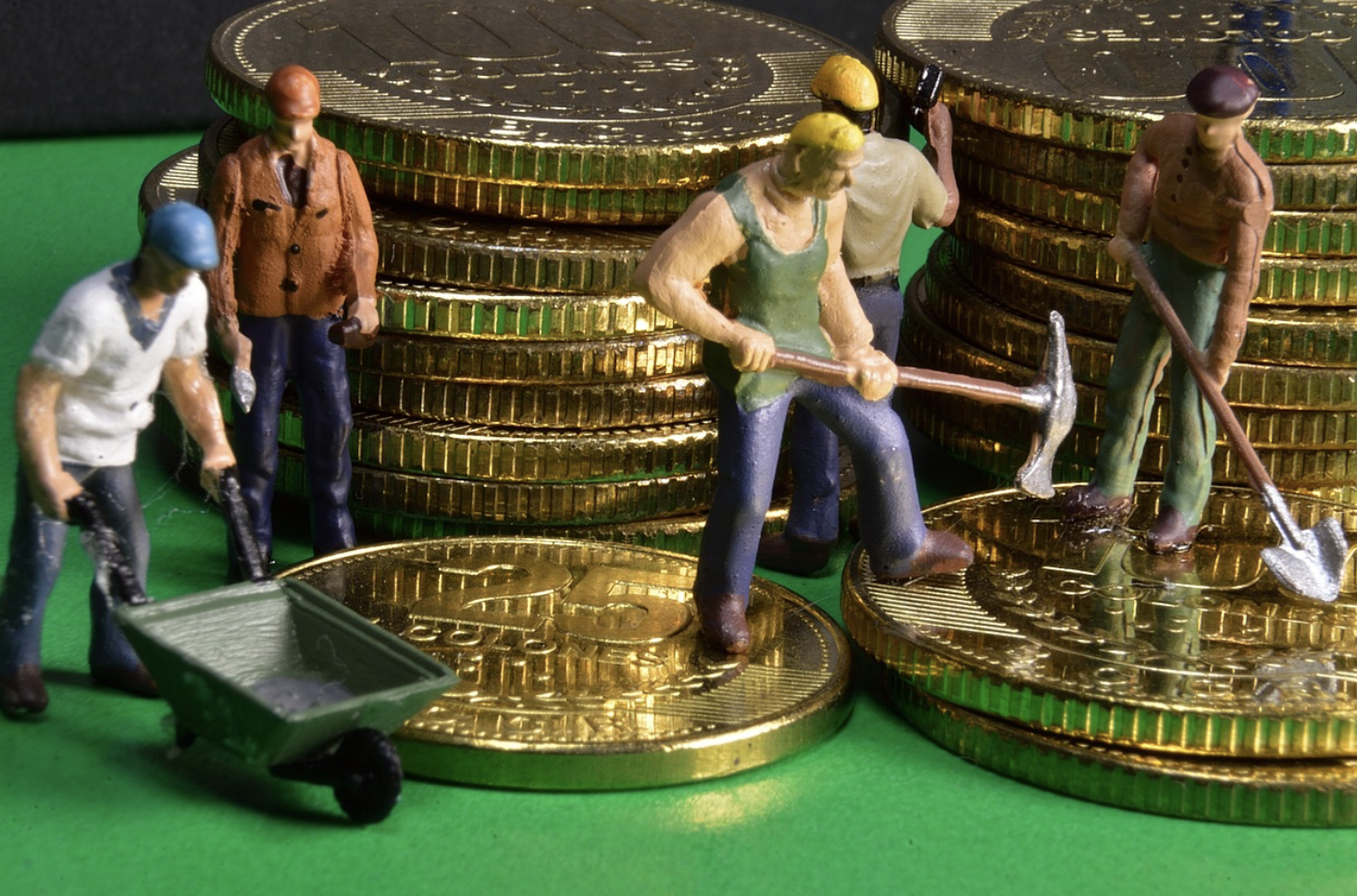 고물가 시대, 부업 없이는 살아남기 어렵다? 경제 위기를 기회로 바꾸는 수익 창출법!