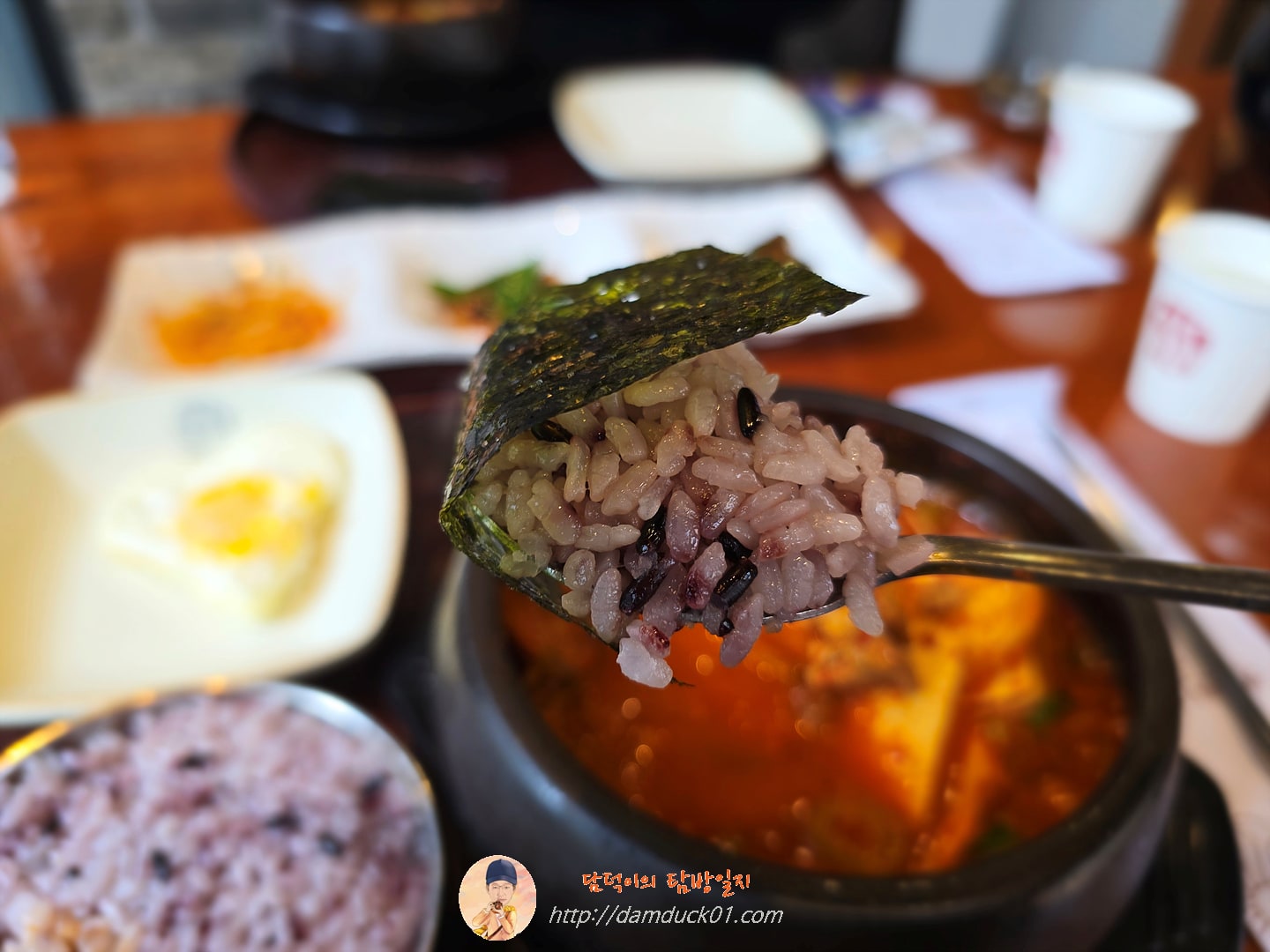 찌개정식 (고기듬뿍김치찌개)