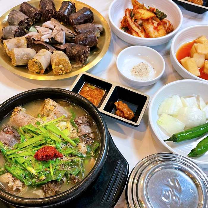 생방송투데이 경기 광주 장지동 고사리 얼큰 순대국 눈꽃 차돌 곱창 순대전골 맛집