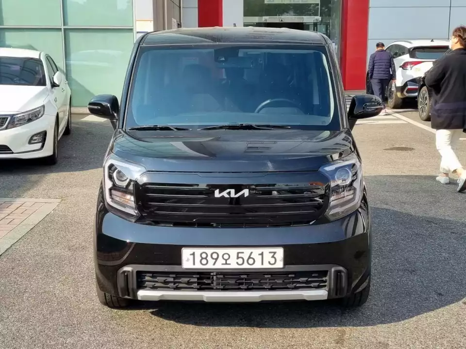 더 뉴 레이 앞모습입니다.