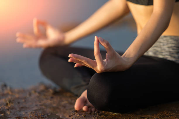 명상하는 자세 사진