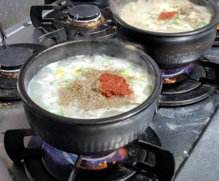 생생정보 택시맛객 용인여행 용인자작나무숲 봄꽃축제 실내스카이다이빙체험 족발맛집 평원집