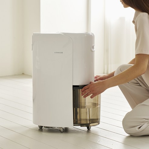 에어메이드 제습기로 뽀송해진 침실 환경