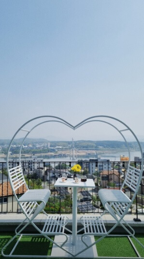 생생정보 생생현장 여주여행코스 여주 도자기 축제 여주도자문화센터 강천섬유원지 여주남한강출렁다리 스카이헤븐 카페 