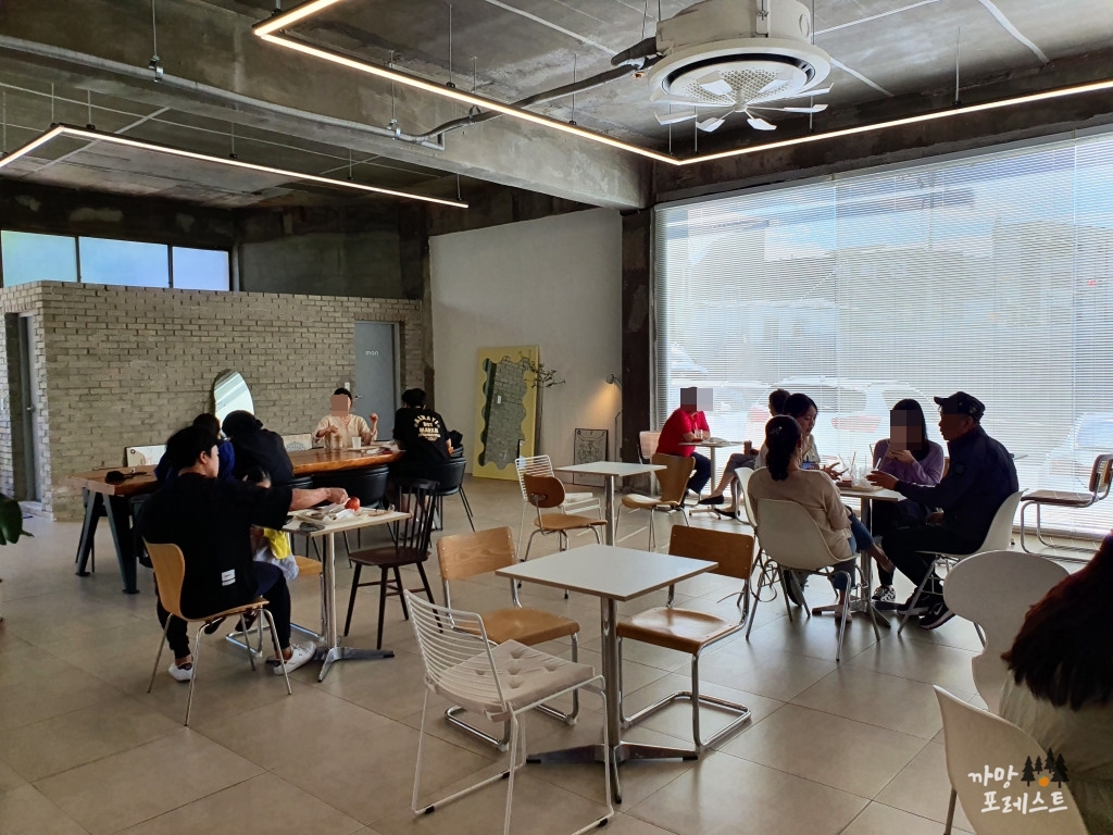 동탄 카페 오르르 내부