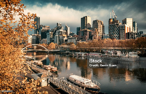 멜버른 시티와 가을의 야라 강(Yarra River)의 전망