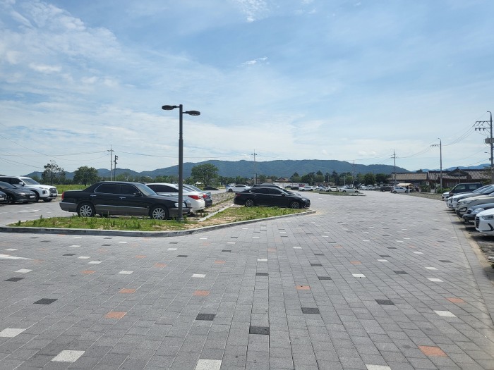 차가-주차된-사진