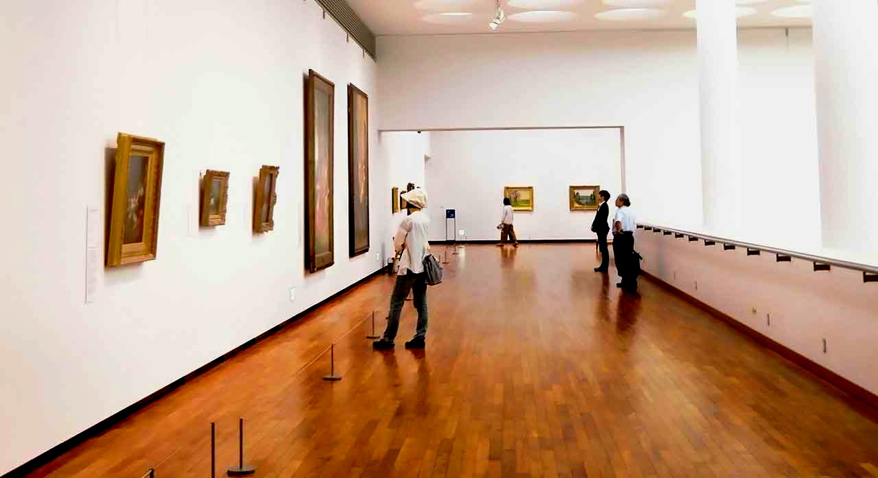 박물관을 찾은 외국인 관광객들. [ⓒPexels &lsquo;BERK OZDEMIR&lsquo;]