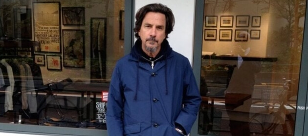 스투시 나라는 미국 캘리포니아다.