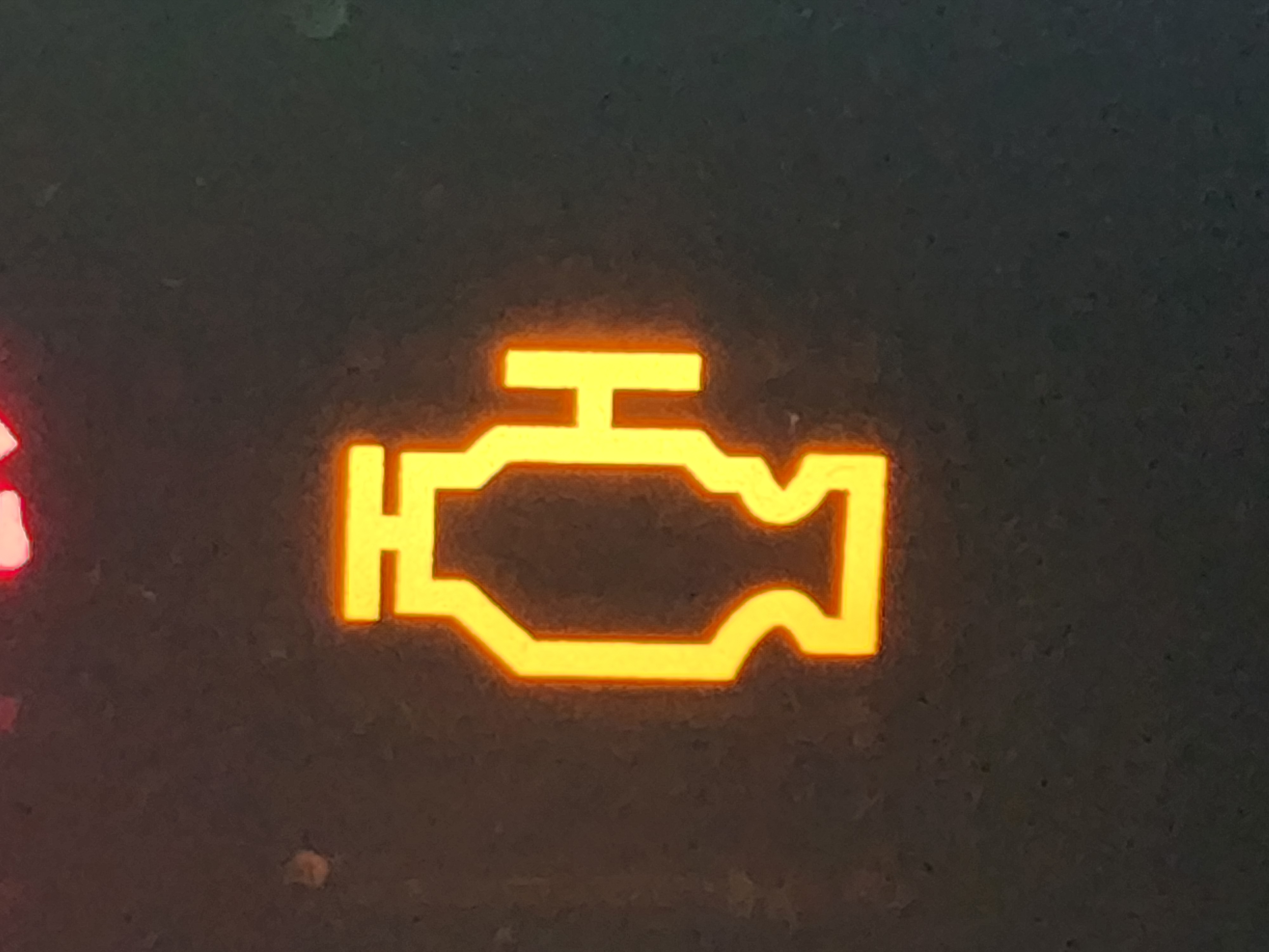 차량 엔진 경고등