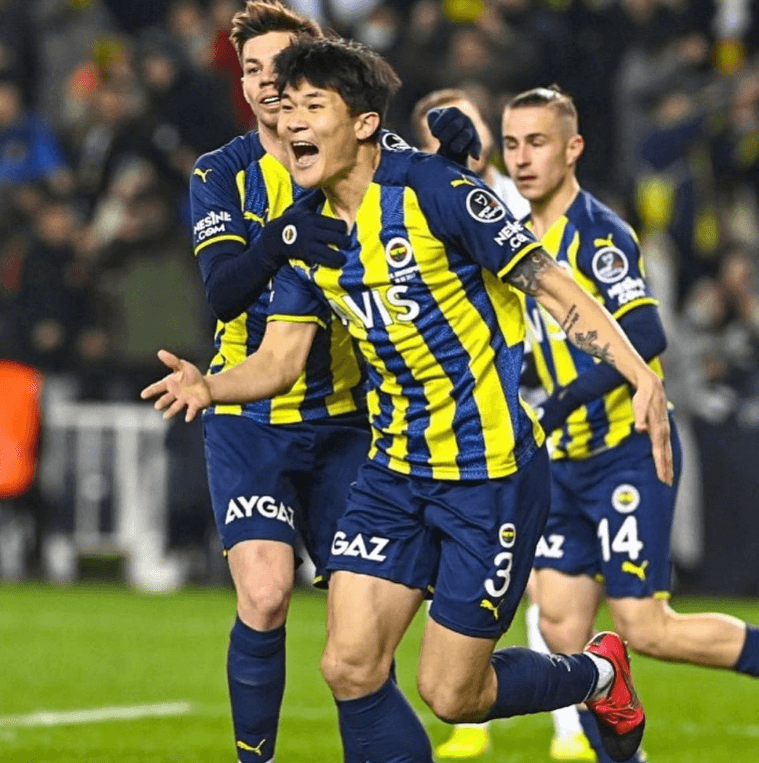 뮌헨 맨유 김민재 활약