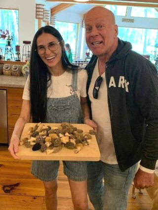 브루스 윌리스 치매 나이 아내 데미 무어 딸 근황 출연영화 프로필