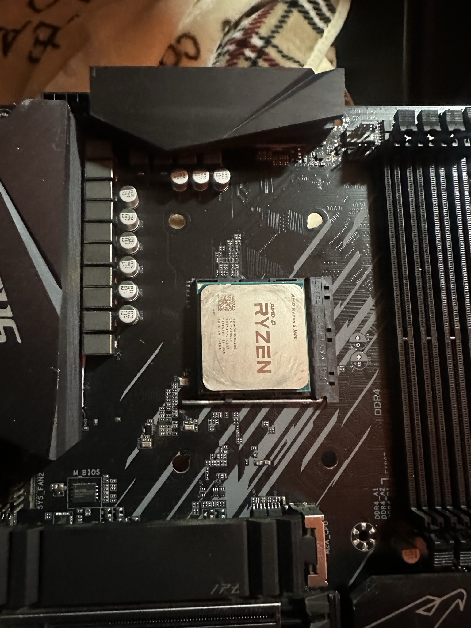 AMD CPU 체결은 확실하게