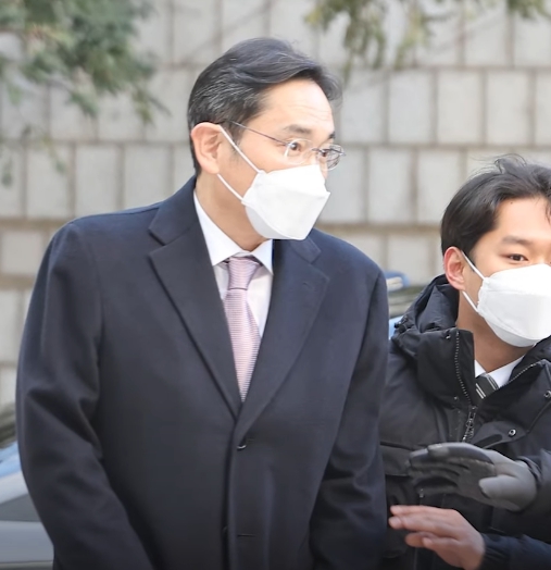 삼성 이재용 회장 재판 이매리 계란 테러