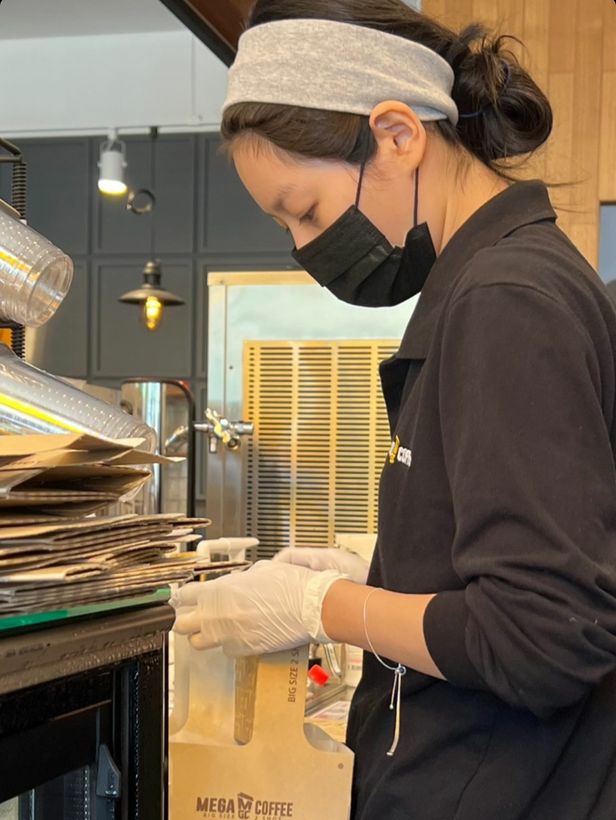 생활고와 알바 진위