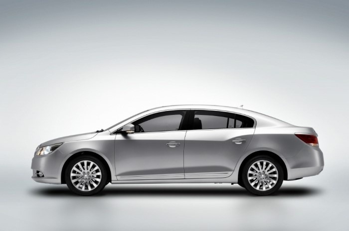 쉐보레 알페온 측면샷 출처 쉐보레