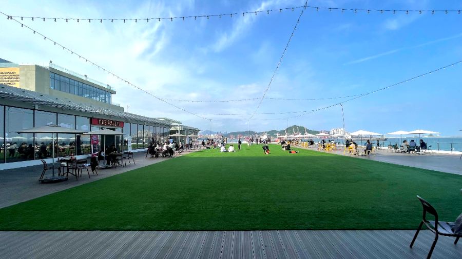 피아크 잔디마당