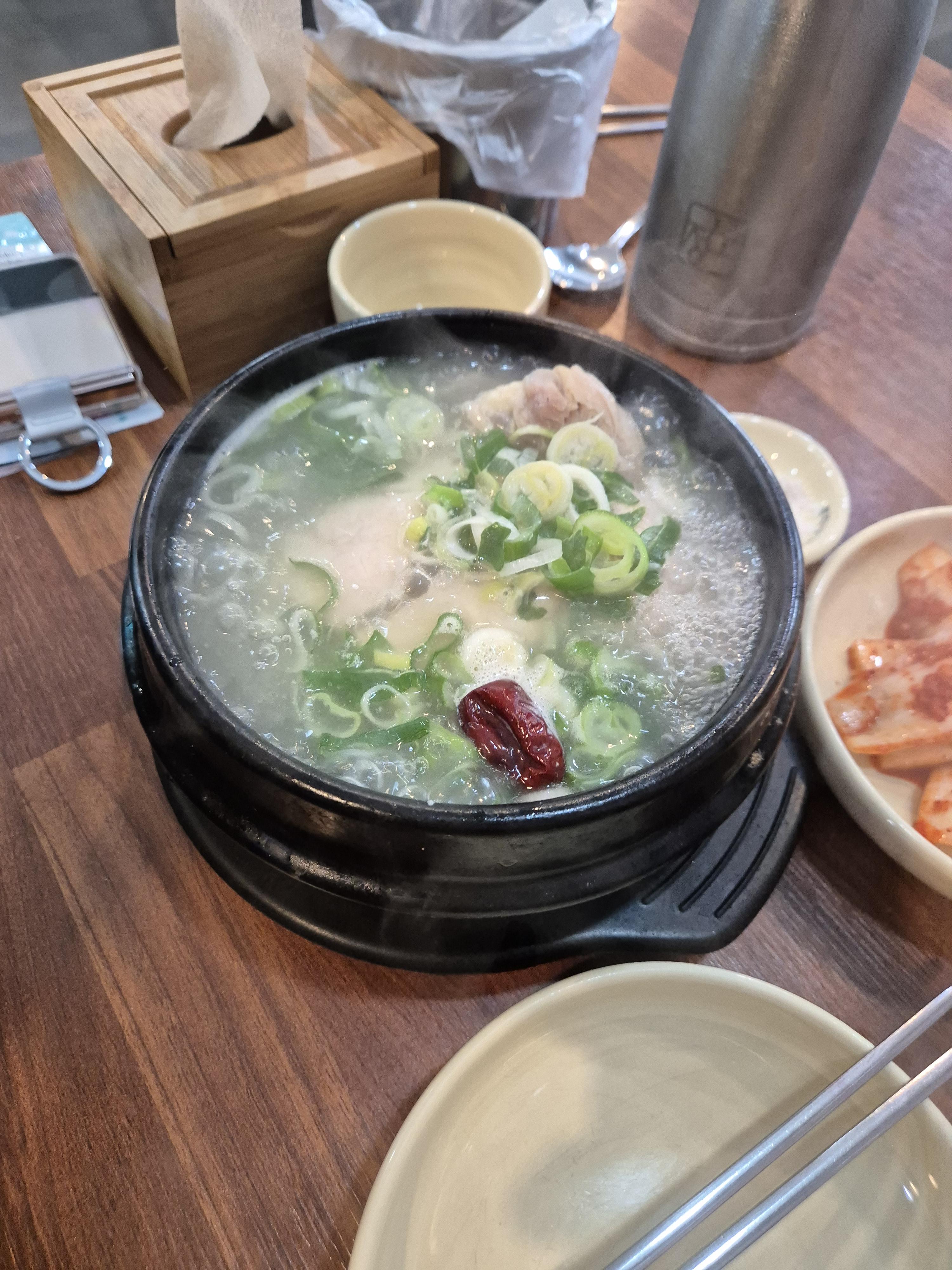 직산 삼계탕 토정삼계탕의 전통 삼계탕