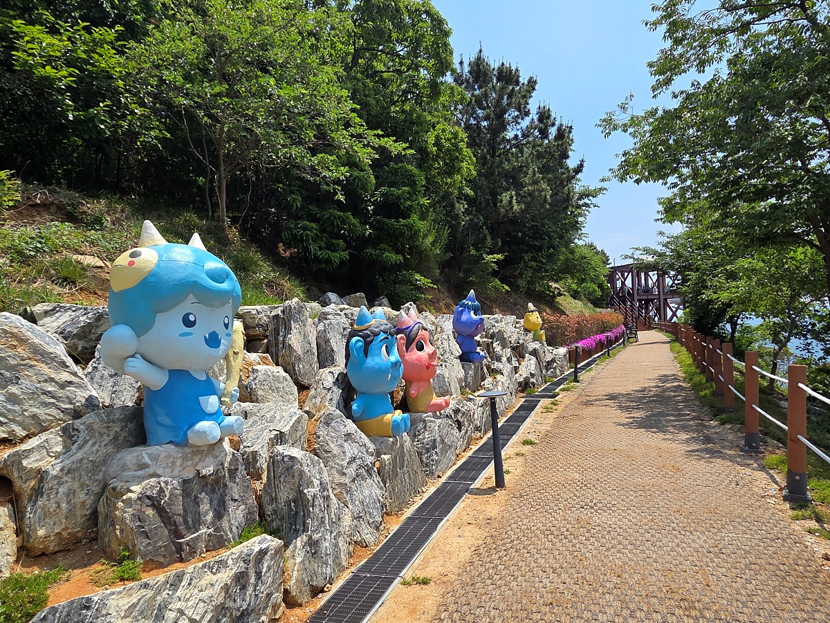 동해 묵호 도째비골 스카이밸리 카페 째비네컷앤카페|할인 꿀팁 및 후기