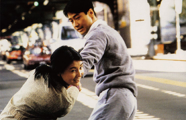 첨밀밀의 한장면. 장난치는 여주인공과 남주인공