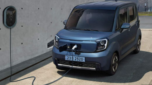 레이EV-충전하는-사진