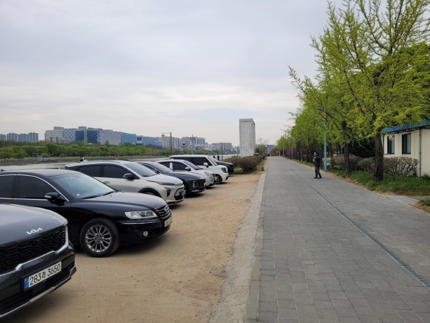 미사경정공원 진입 도로 차량 증가 상황