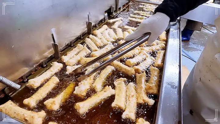 추운 겨울 대표 간식 국물에 어울리는 유부 주머니와 수제 어묵 맛집 부산 오뎅