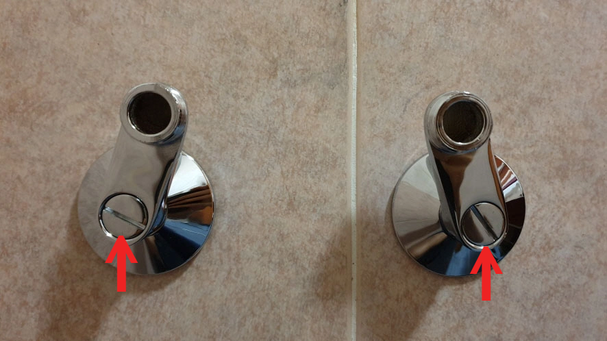 벽면 배관 부속 설치 모습