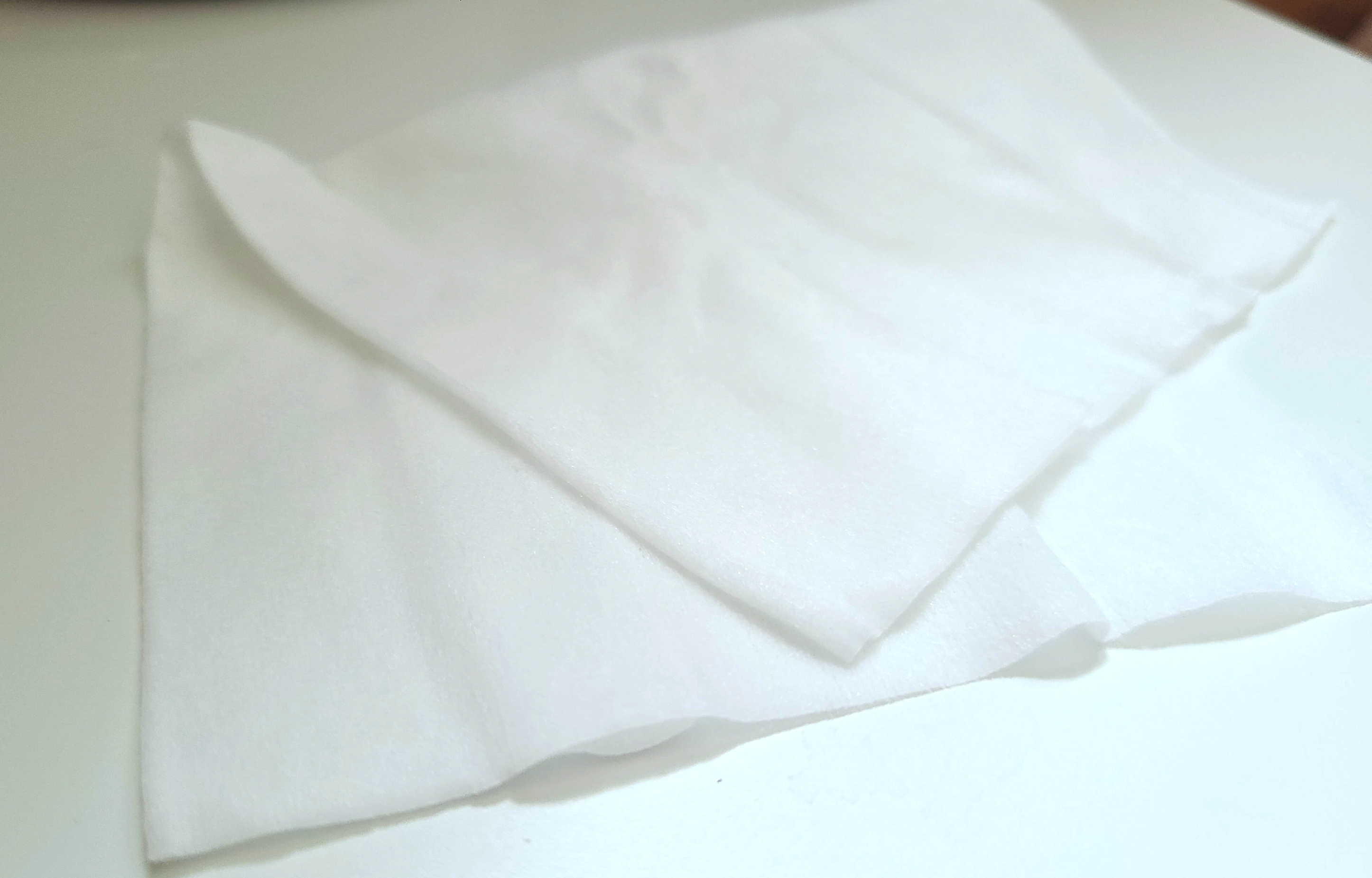 노브랜드 손소독티슈 한장 두께