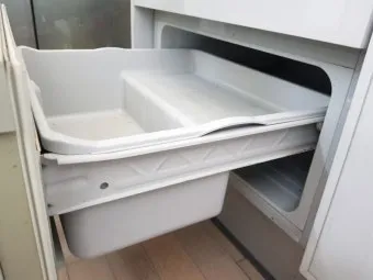 김치냉장고 성에 제거 온도설정과 냄새차단 청결유지 팁_10