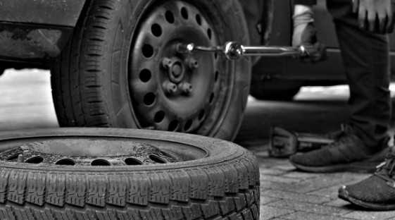 자동차 겨울철 관리법 (배터리, 타이어, 부동액)