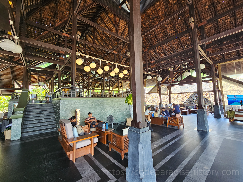 ํธํ
๋ก๋น ์ฌ์ง