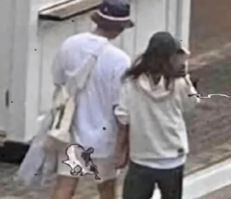 김태리-송중기 열애설로 잘못 알려진 사진_썸네일