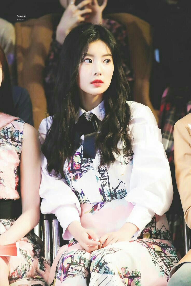 아이즈원 강혜원 몸매 키 아이즈원 강혜원 몸매 키