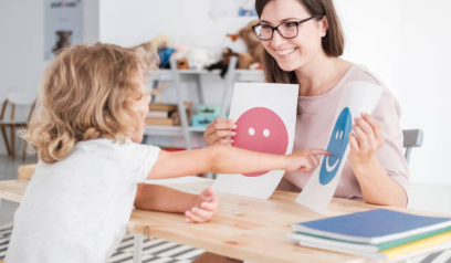 아스퍼거 증후군 증상 자가 진단 장애등급 치료법 걸음걸이 특징