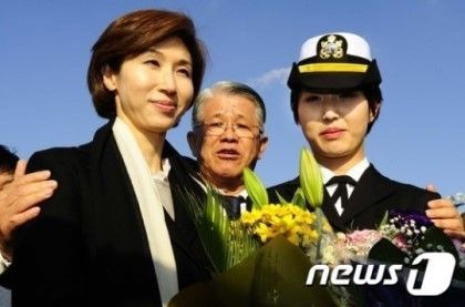 최태원 딸 나이 프로필 학력 고향 총정리|최윤정·최민정 남편 결혼·해군·SK바이오팜·AI 창업 근황