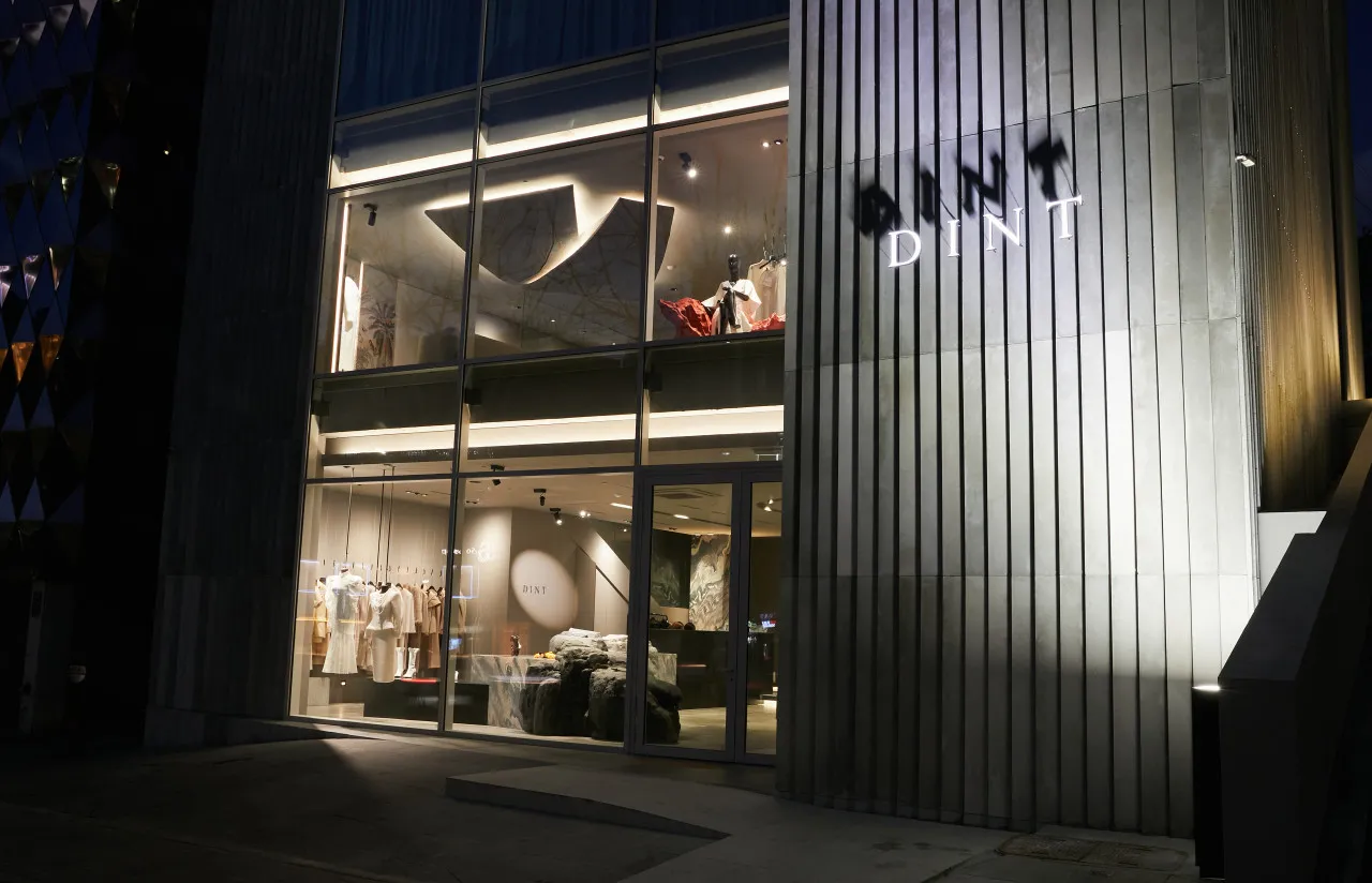 딘트 오프라인 매장 청담 본점