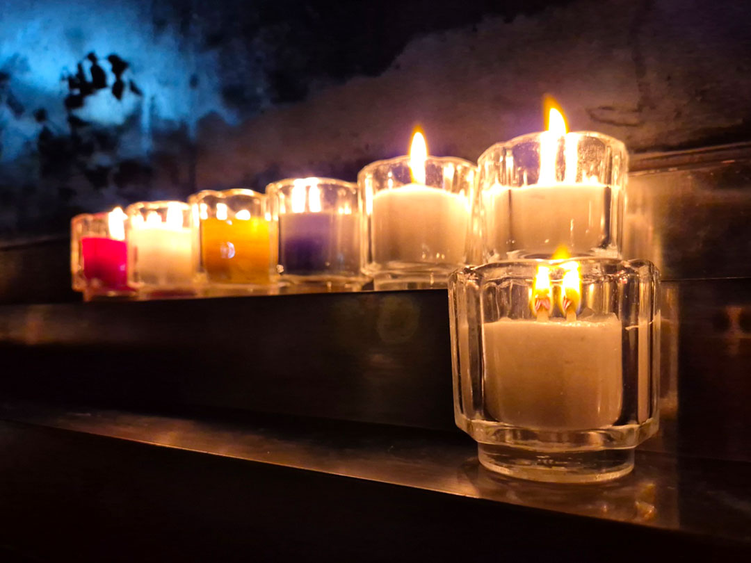 새벽미사 성모동산 초 봉헌