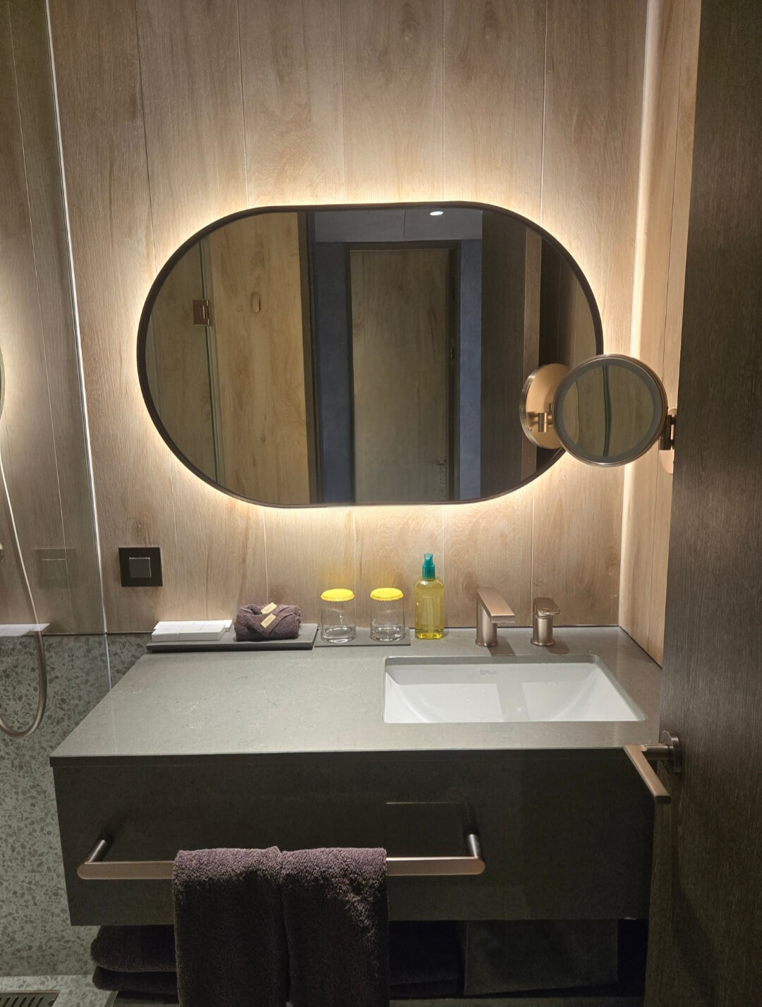 객실내 파우더룸