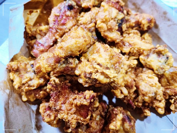 한성치킨의 korean style fried chicken