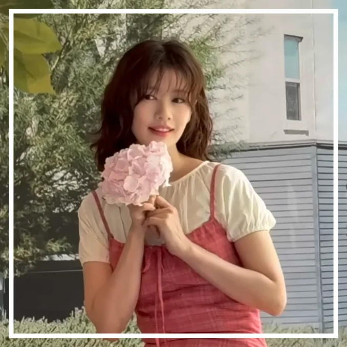 정소민 단발 변신 화제